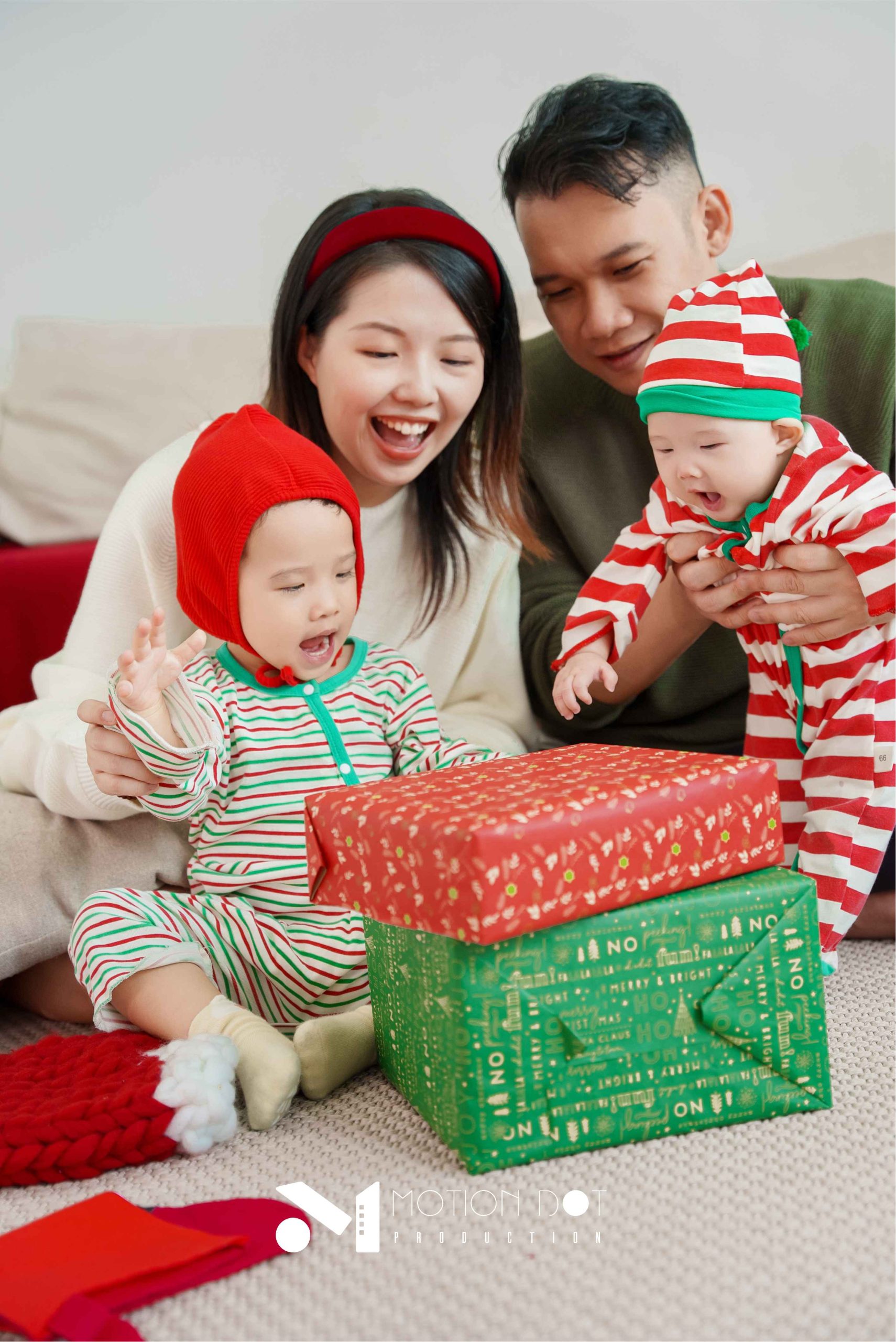 J&C Christmas (18)_2_11zon